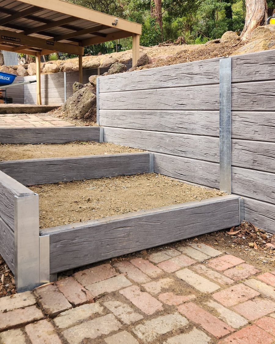 Terraced sleeper retaining walls